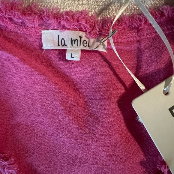 LA MIEL Vibrant Pink V-Neck Tank Top NWT Size Large - Picture 2 of 5